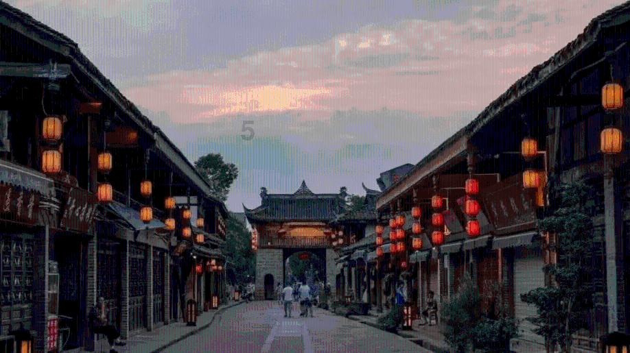 小萌妹的甜美装扮